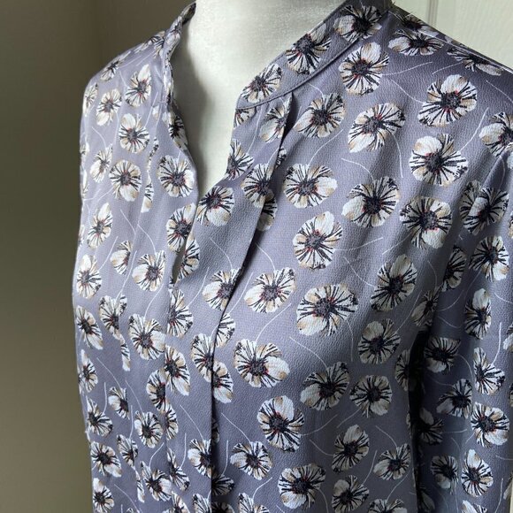 Banana Republic Floral Blouse - Picture 2 of 3